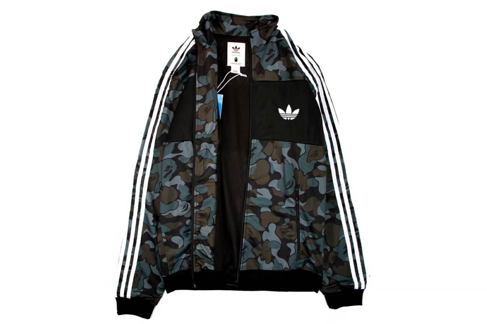 bape adidas jacke