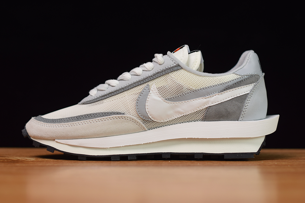 nike sacai waffle white grey