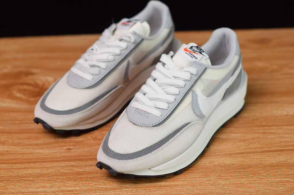 nike sacai waffle white grey