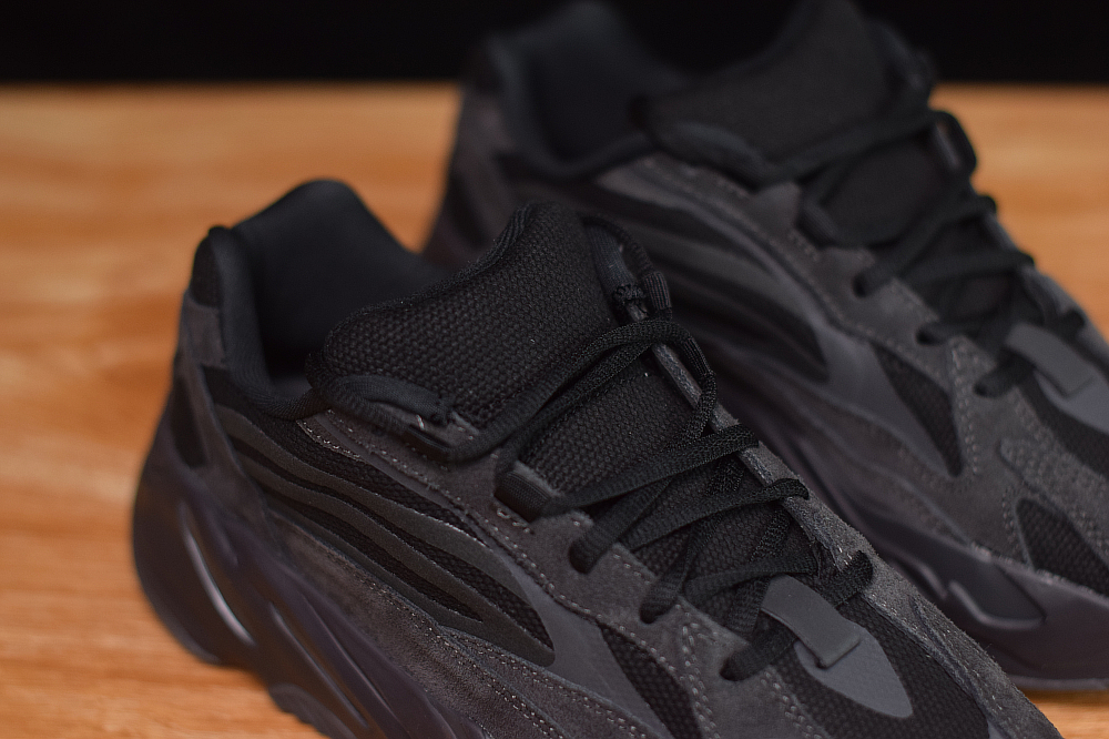 Adidas yeezy 700 black,Fashion sports shoes