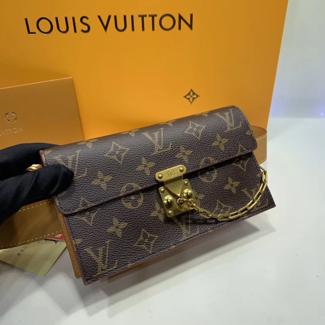 LV M68549 bag,Luxury bags